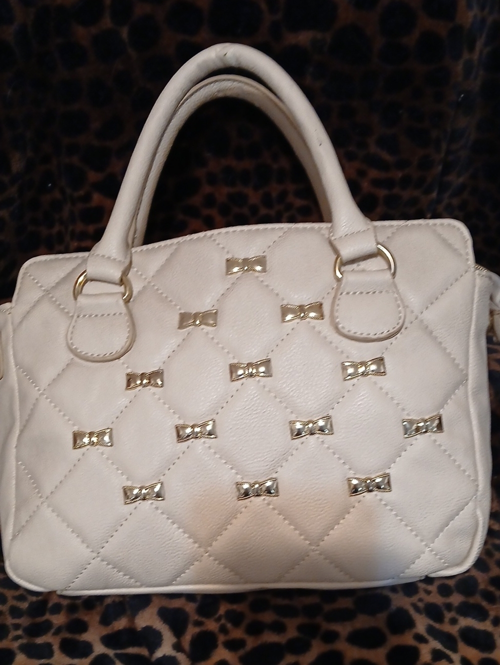 BETSEY JOHNSON Classic Quilted Satchel Handbag in White with Gold Bows